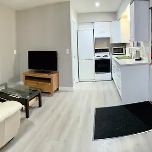 Homey Studio, Individual Entrance, Near Yvr Apartment Richmond